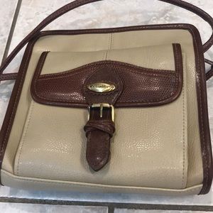 Tan Liz Claiborne cross body purse